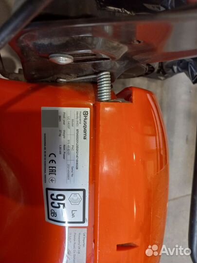 Газонокосилка бензиновая самоходная