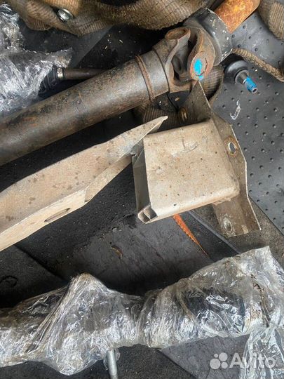 Усилитель бампера Opel Astra J, 2010