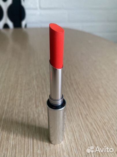 Губная помада