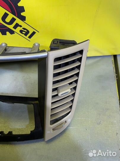 Накладка торпедо центральная Infiniti Fx35 S51 3.5