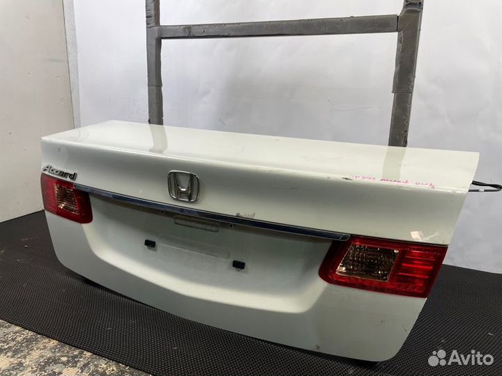Крышка багажника Honda Accord 8