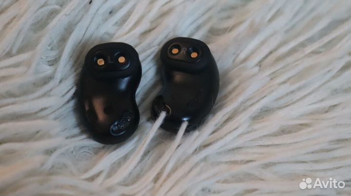 Беспроводные наушники Samsung Galaxy Buds Live