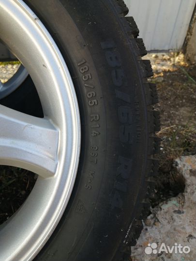 Pirelli Formula Ice 185/65 R14 86T