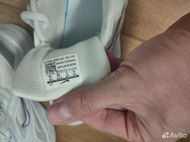 Кроссовки nike