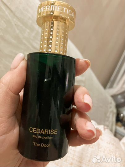 Hermetica Cedarise