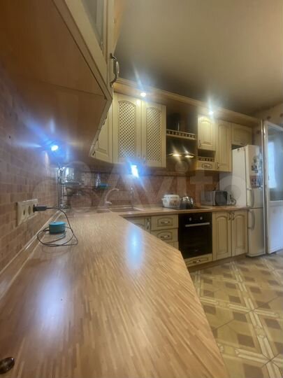 2-к. квартира, 64,2 м², 10/17 эт.