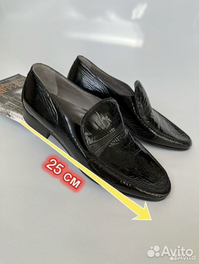 Новые Лоферы женские 39 лаковая кожа stemar