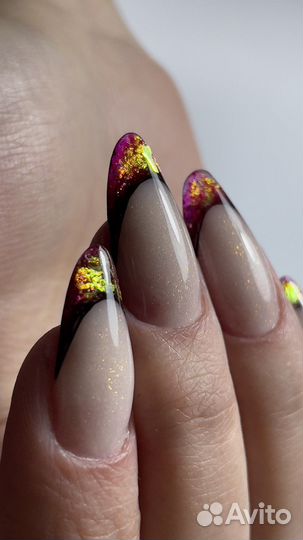 Маникюр, педикюр и наращивание ногтей