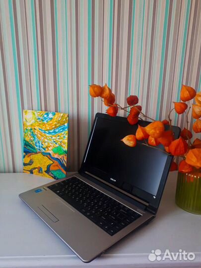 Ноутбук dexp Athena T105 full HD IPS матрица