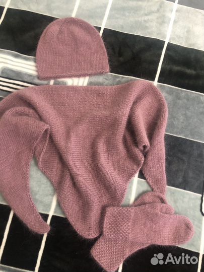 Шапка, поаток и варежки