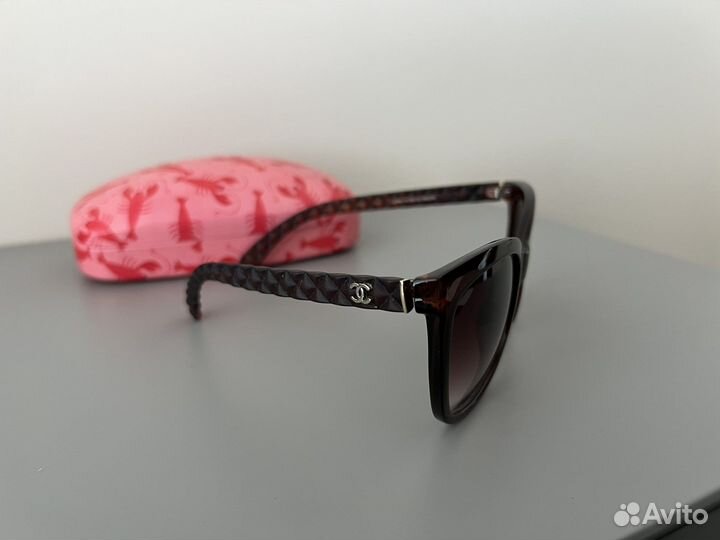 Солнцезащитные очки женские