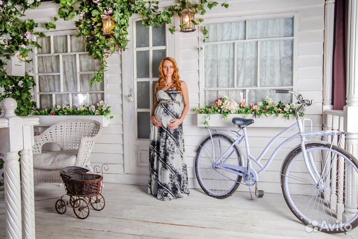 Платье и для беременных серое и белое с вышивкой