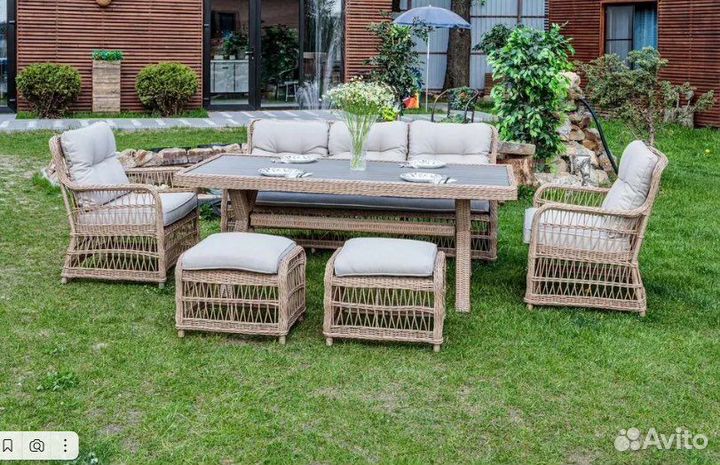 Мебель для дачи из ротанга Royal family