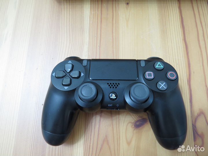 Sony Playstation 4 Pro ревизия 3