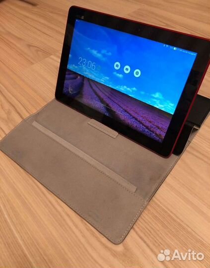 Планшет Asus Memo Pad K01E(ME103K)