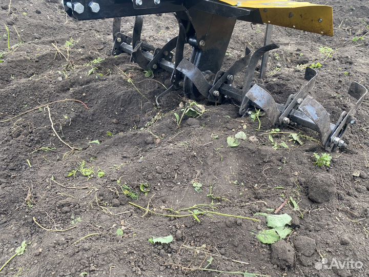 Вспашка земли мотоблоком культиватором
