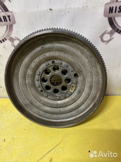 Mercedes-Benz GLA M270 маховик двух массовый