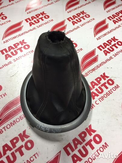 Чехол кулисы кпп Suzuki SX4 2011