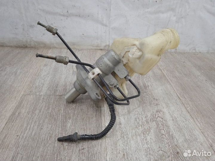 Главный тормозной цилиндр Ford Fusion CBK 2006