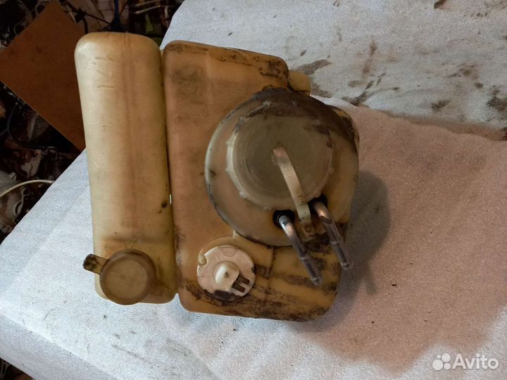 Бачок стеклоомывателя Мерседес W210