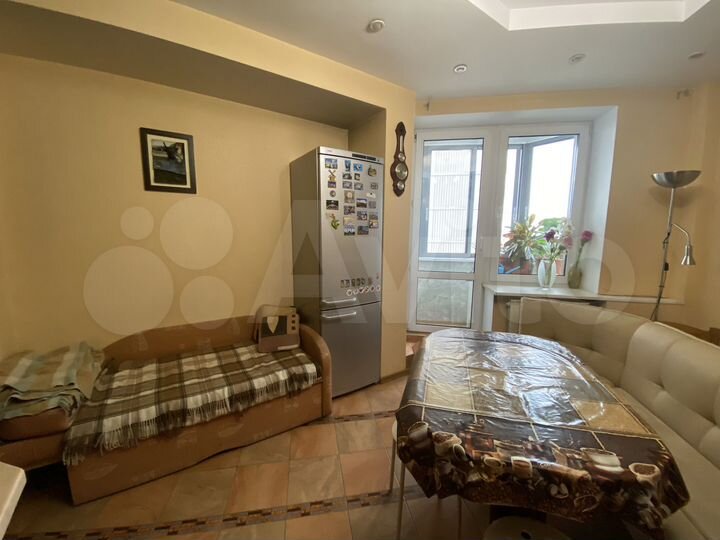 Комната 16 м² в 3-к., 12/25 эт.