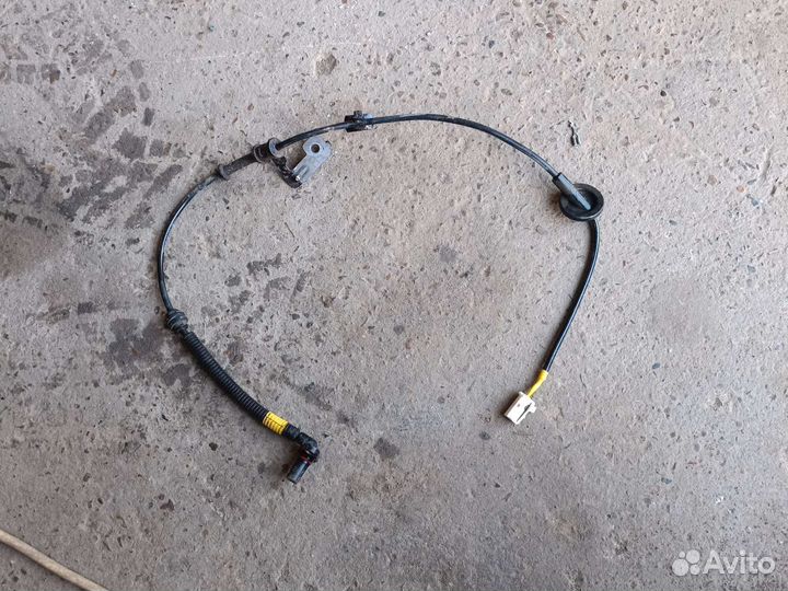 Датчик ABS задний правый hyundai solaris 1