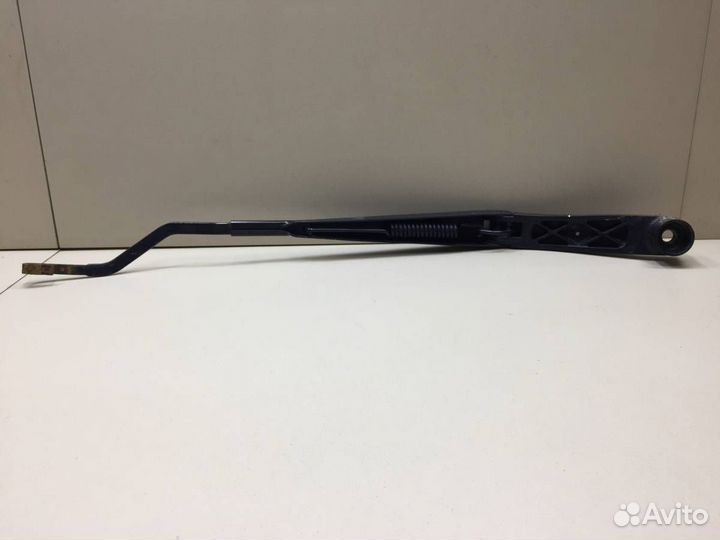 Поводок стеклоочистителя передний левый Hyundai So