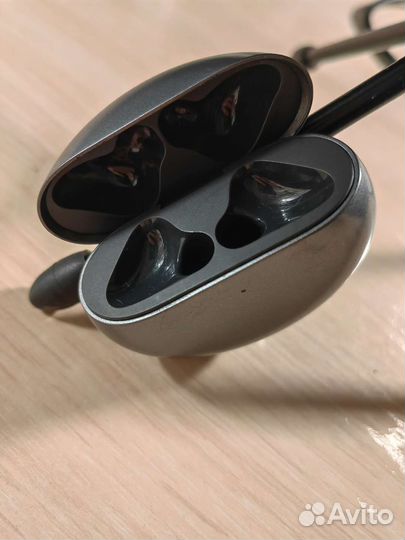 Кейс Huawei Freebuds 4 серый (серебристый)