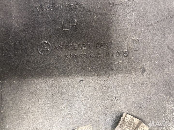 Mercedes W639 Viano бампер задний левый/правый