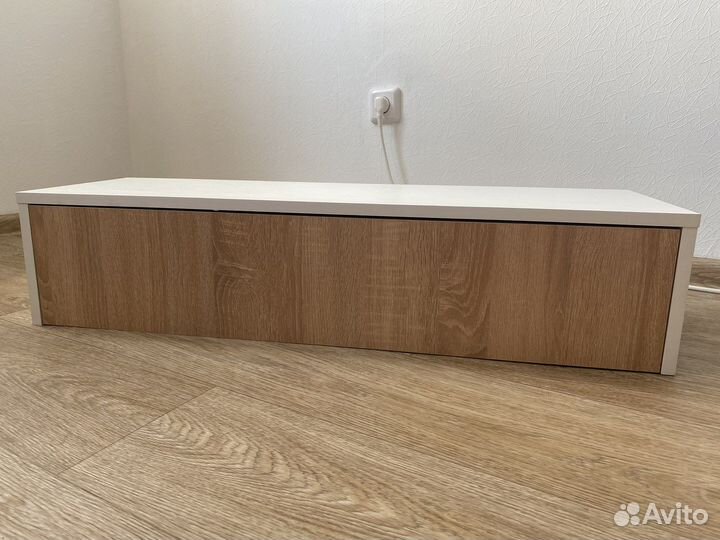 Туалетный столик, полка подвесная