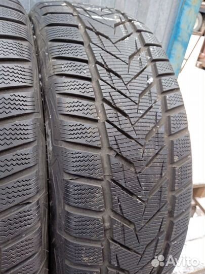 Vredestein Wintrac Xtreme S 215/60 R16