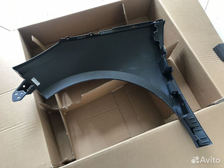 Крыло переднее правое BMW i3 i01 51647375894