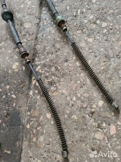 Трос ручника Mitsubishi Lancer 9 4G18 2005