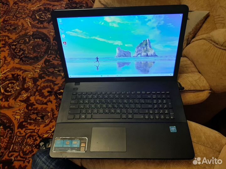 Ноутбук asus X751S