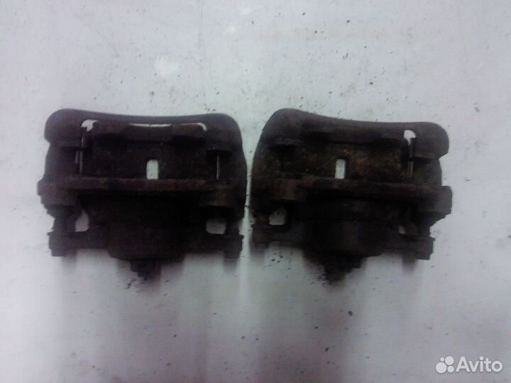 Суппорт передний Nissan Qashqi J10