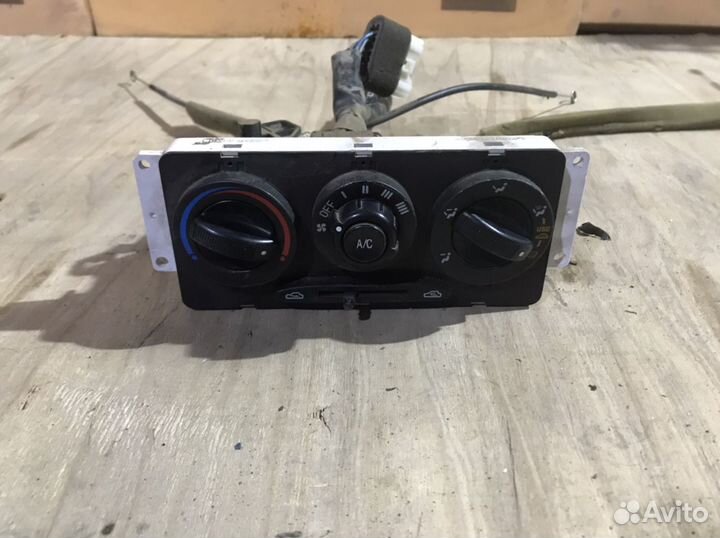 Блок управления печки и кондиционера Kia Rio 1. 99