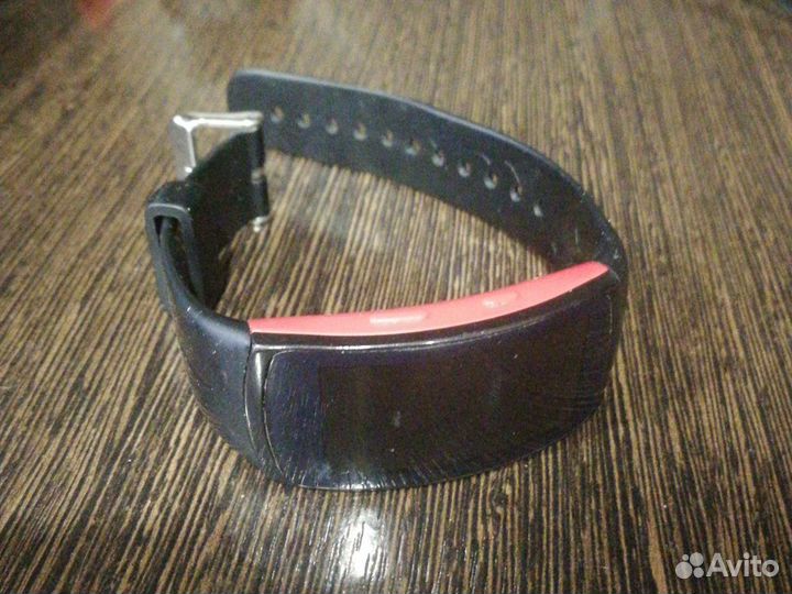 Samsung gear fit 2 pro