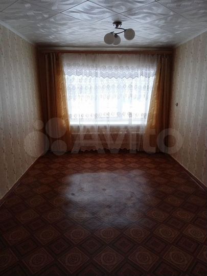 3-к. квартира, 53 м², 1/2 эт.