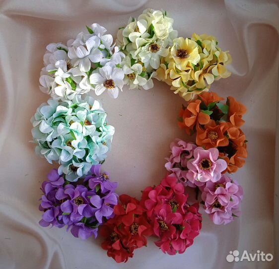 Цветы искусственные из ткани с тычинками