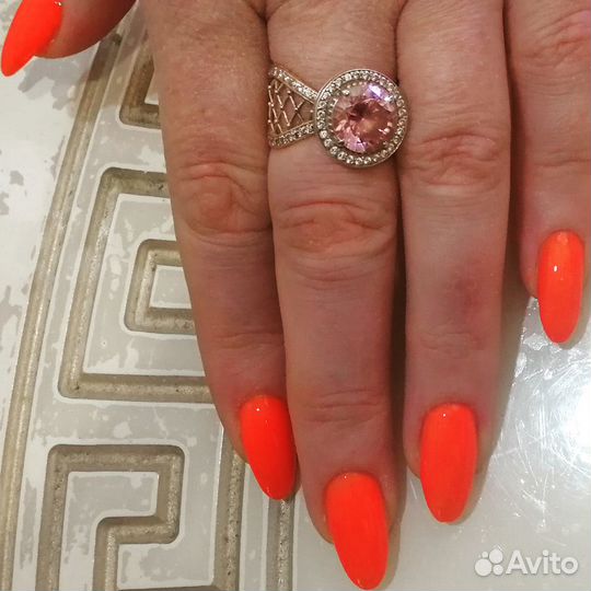 Наращивание, коррекция, покрытие гель-лаком