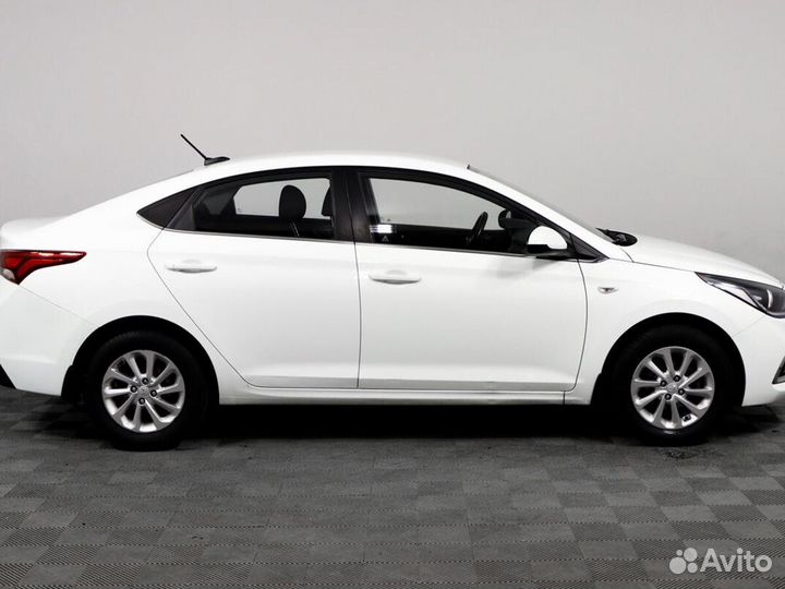 Hyundai Solaris 1.6 AT, 2018, 42 787 км