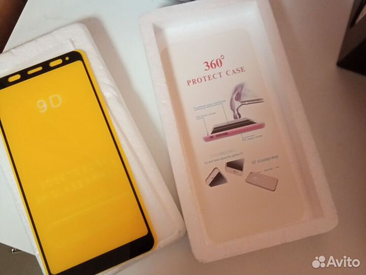 Защитное стекло на телефон