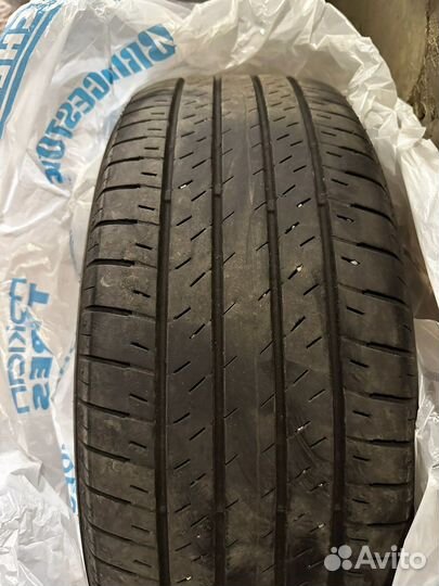 Bridgestone Dueler H/L 33 235/55 R18