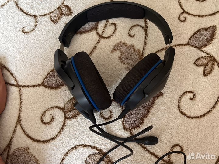 Наушники с микрофоном