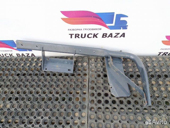 Кронштейн крыла переднего Iveco Stralis