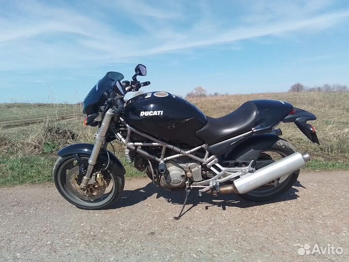 Мотоцикл Ducati 800 Monster