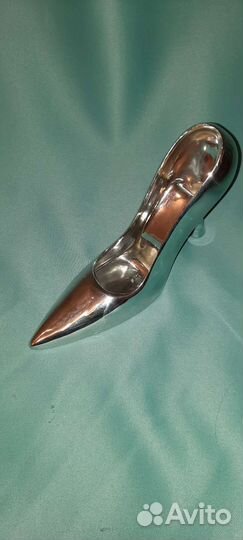 Металлическая туфелька