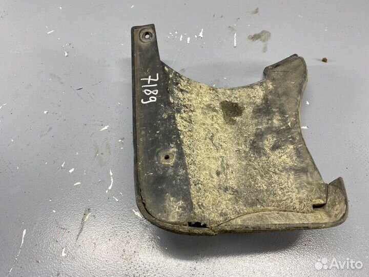 Брызговик задний правый Honda Accord CU2 2009