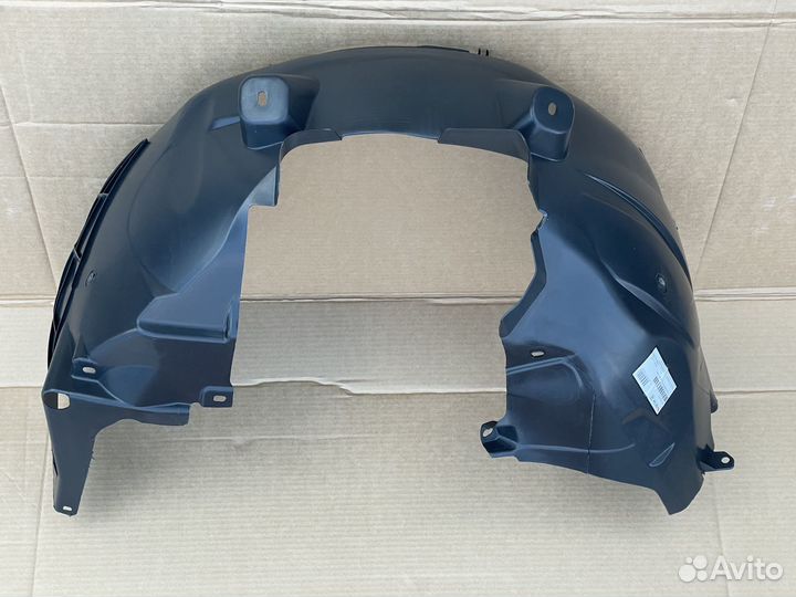 Подкрылок RH перед. прав. в сборе Opel Corsa D