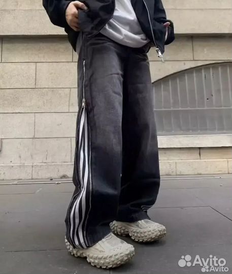 Джинсы vetements type